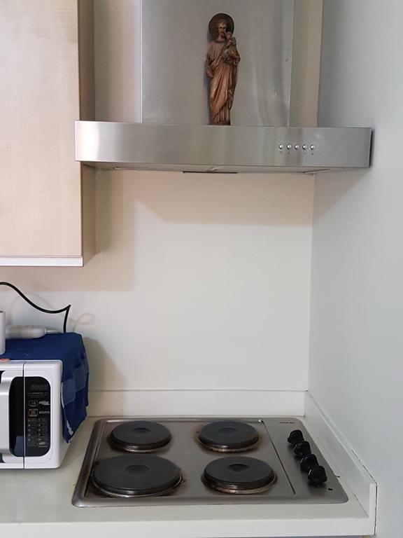 Ortigas 2 Bedroom Corner Unit With 2 Queen Across Shangrila Manila Esterno foto