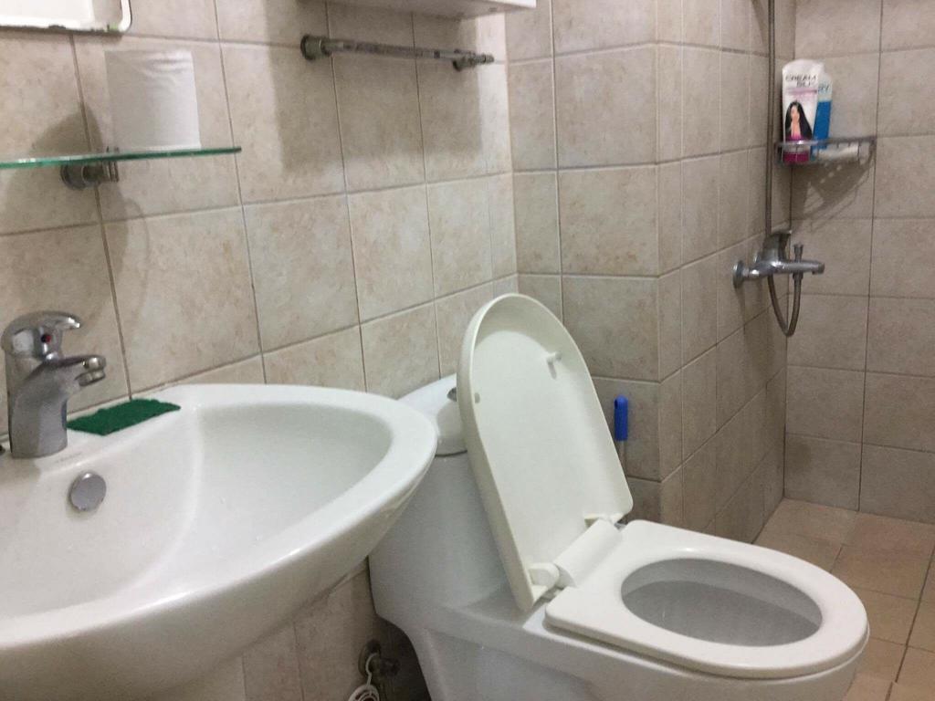 Ortigas 2 Bedroom Corner Unit With 2 Queen Across Shangrila Manila Esterno foto