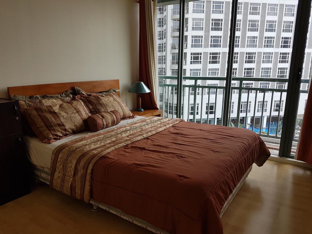 Ortigas 2 Bedroom Corner Unit With 2 Queen Across Shangrila Manila Esterno foto